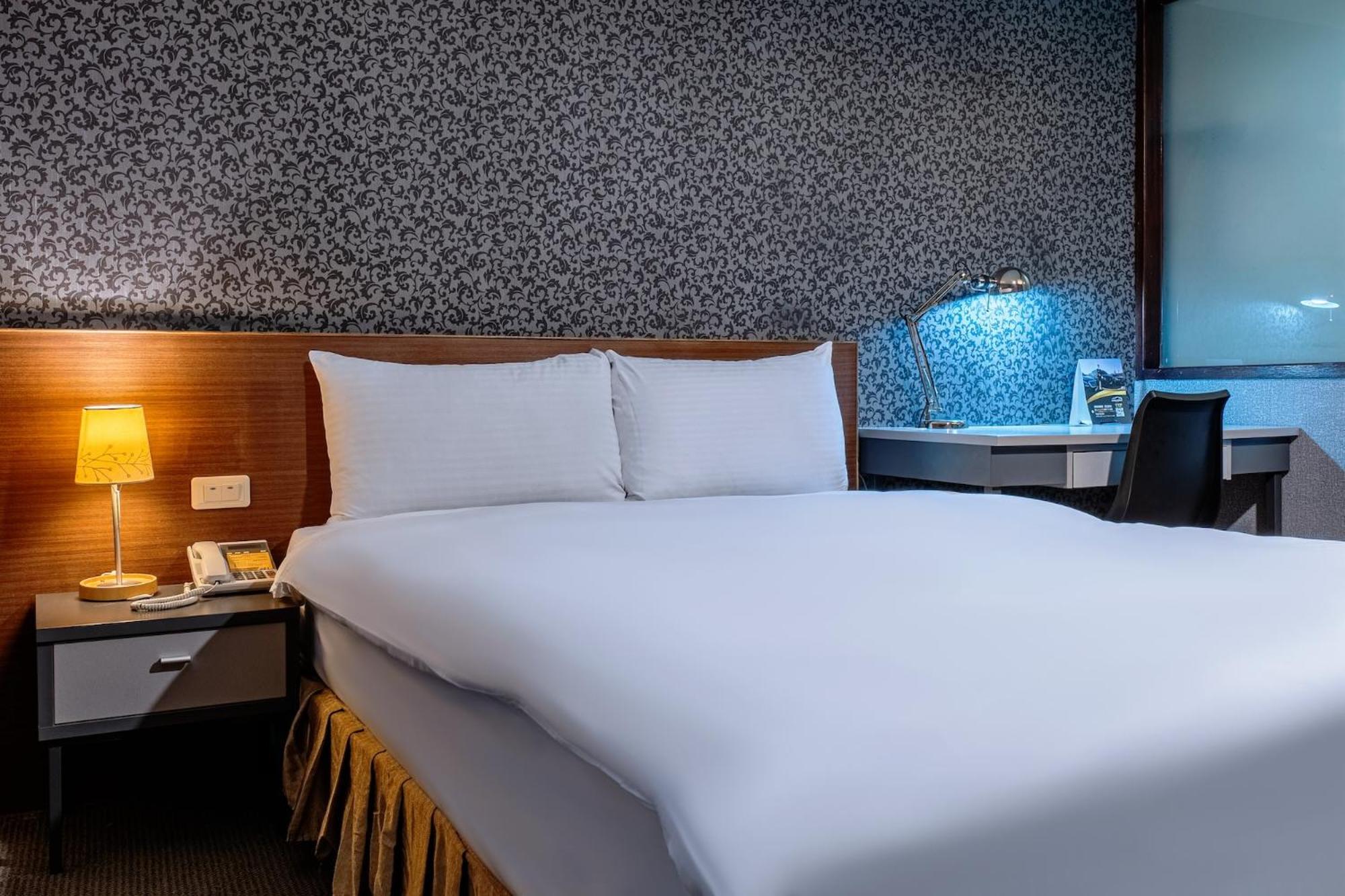 The Galerie Hotel Taichung Exterior foto